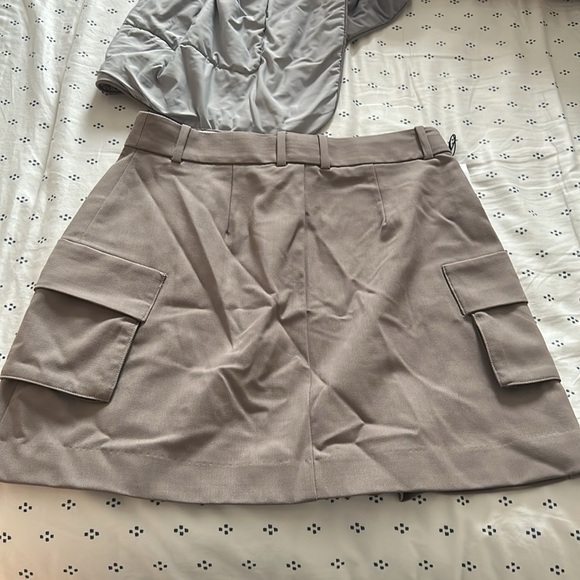 Brand New Babaton Aritiza Skirt - Picture 7 of 10